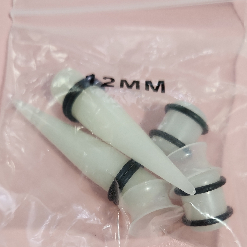 White Taper and Plug Set